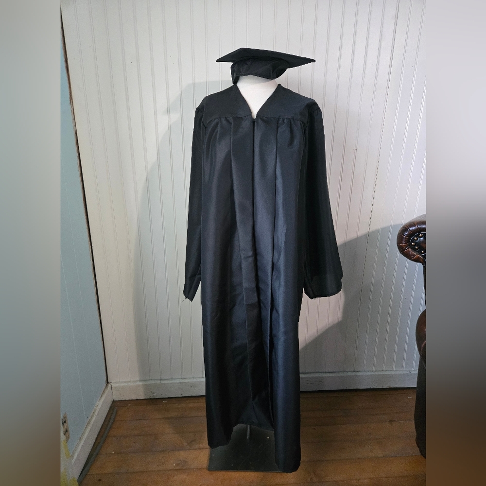Jostens Black Graduation Gown and Cap. UCLA Purdue UC Irvine